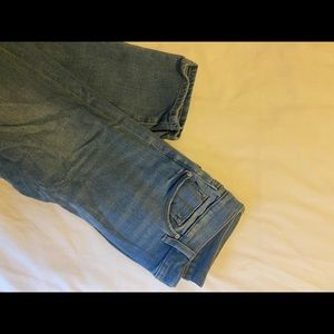 BDG medium wash skinny jeans